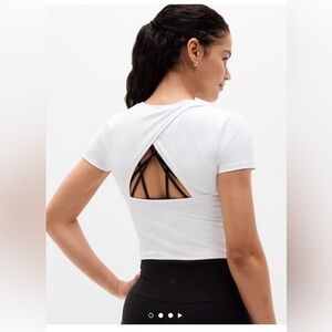 Athleta XL Transcend open back tee White Short Sleeve Women's Top like new